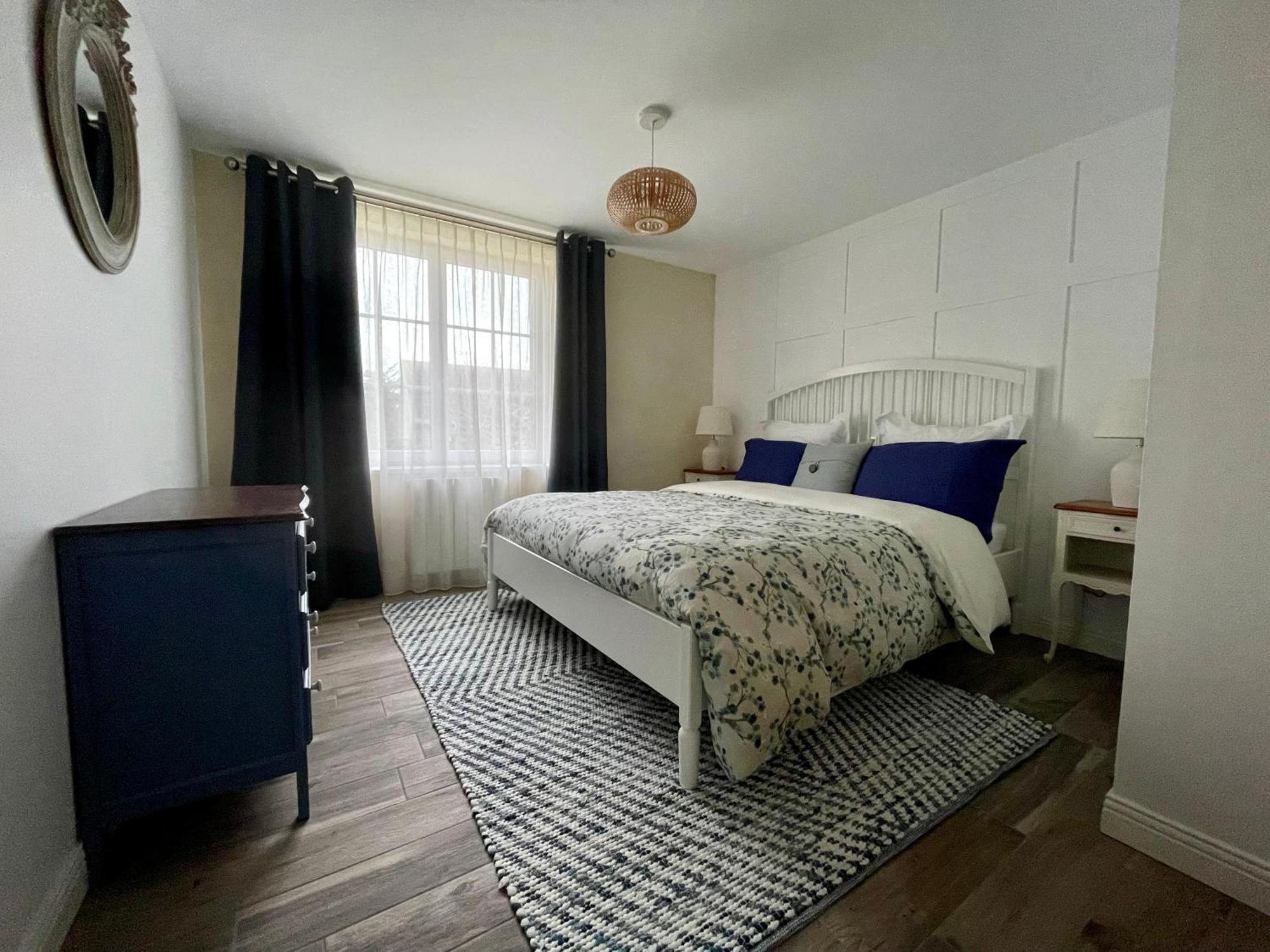 Les Cottages Du Manoir, Jacuzzi -크로종 외부 사진