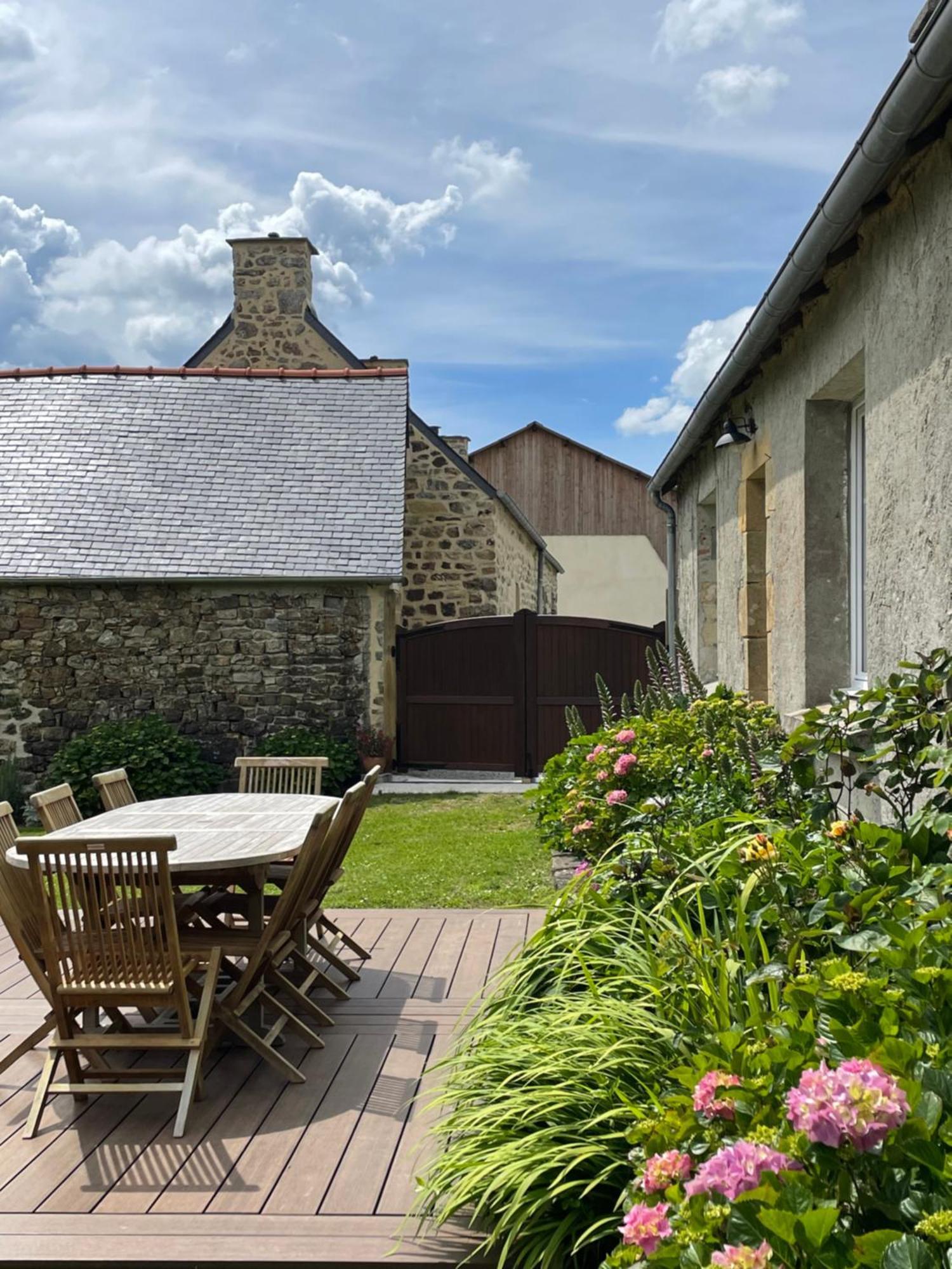 Les Cottages Du Manoir, Jacuzzi -크로종 외부 사진